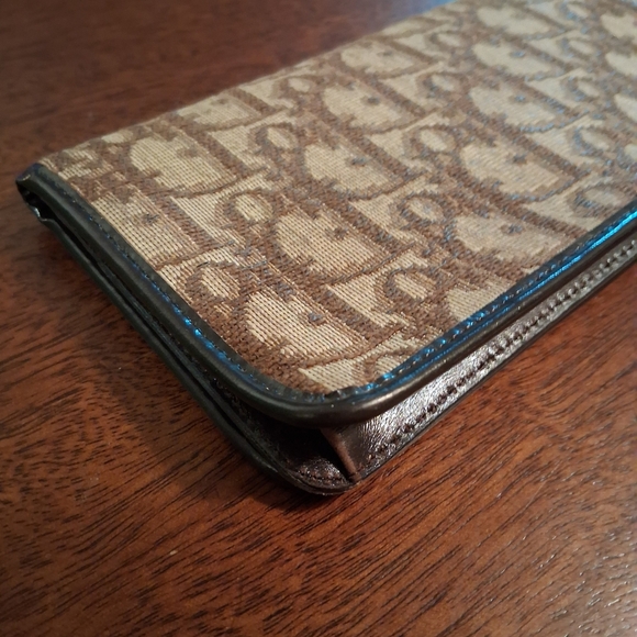 Dior Brown Monogram Key Holder - Picture 7 of 16